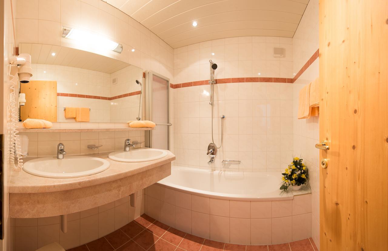 Appartementhaus Pinnisblick Neustift im Stubaital Habitación foto